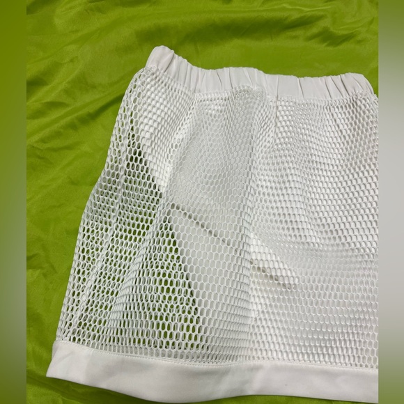 ♥️ FREE with any purchase 🙏🏽 NWOT ⭐️ Little girl lies mesh mini skirt size M - Picture 3 of 15